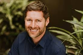 Daniel Mcmillan's Instagram, Twitter & Facebook