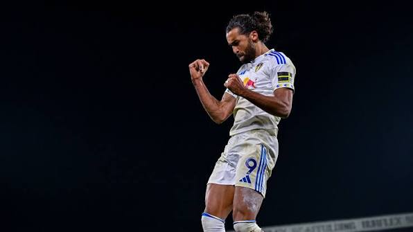 Dominic Calvert-Lewin terikat kontrak di Leeds United hingga 2028