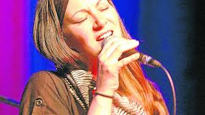 Powerfrau mit ruhigen Seiten