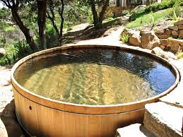 12 X10 Oval Custom Cedar Wooden Hot Tub Built And Installed By Gordon And Grant Http Www Gordonandgrant Com Cedar Hot Tub Hot Tub Landscaping Outdoor Tub