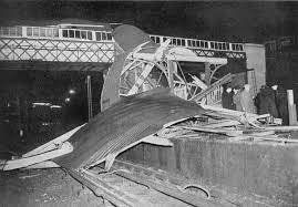 The 1091 london tornado is a tornado that affected london, england on october 17, 1091. Ever Heard Of The Great Tornado Of London Londonist