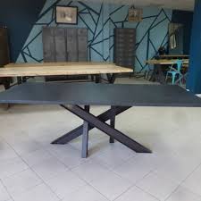 Superbe Table Design Industrielle En Fer Et Granit Noir Pied Mikado Ipn Sur Mesure Salle A Manger Industrielle Table Design Table Industrielle