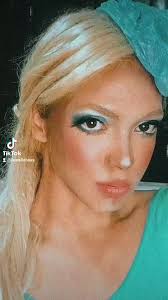 Laura Lisboa (@lauralisboas)