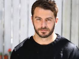 Ο μεγάλος νικητής του survivor έκανε τις νέες του δηλώσεις στην κάμερα του ant1 και είχε. Giwrgos Aggelopoylos Oi Treis Protaseis Poy Syzhta Gia Thn Thleorash Patras Events
