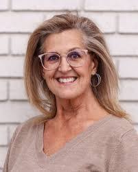 Amanda Gibb's Instagram, Twitter & Facebook