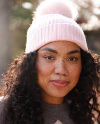 Cashmere Ellis's Instagram, Twitter & Facebook