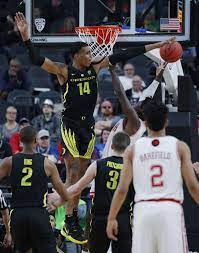 Oregon S Length Poses Unique Challenge For Uw Men S Basketball Team Basketball Teams Mens Basketball Oregon Ducks Basketball