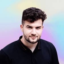 Daniel Warfield's Instagram, Twitter & Facebook