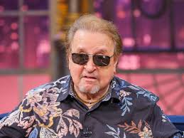 Carlos Villagrán revela a verdade sobre briga entre filho de Chaves e  Televisa: "Ambição"