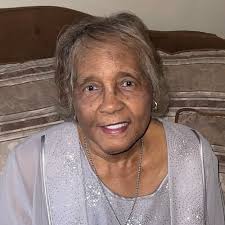 Cora Taylor's Instagram, Twitter & Facebook