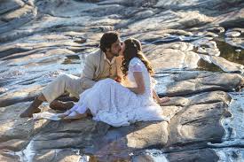 Depois do belíssimo casamento de ema (agatha moreira) e ernesto (rodrigo simas), os dois vão para o quarto ter sua noite de núpcias. Apos Negar Affair Agatha Moreira Viaja Com Rodrigo Simas Tv Foco