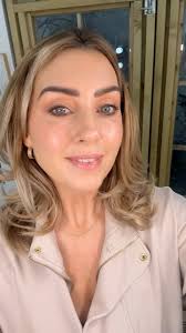 Soft neutral makeup in a flash with some fab Irish ☘️ products. Sarah Keary  Make Up Palette of wonder is gorgeous for that very soft look & has a mix  of eye shadows, bronzer, highlight & blush. Top ...