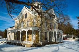 If you're able to expand your search outside of dubuque senior high school, check out properties in these nearby areas Mathias Ham House Wikipedia