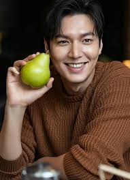 bentar lg oppa ultah🎉