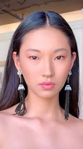 CAROL SHIGUEMATSU para ATELIER FERNANDA ÁVILA ✨• @carolshig  @atelierfernandaavila •, 💄 @jeancavalcante__ @lucastostess @ruizgabriel_ ,  📍 @nua.casa