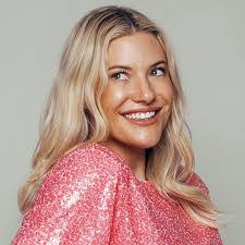 Kelsey Rosen's Instagram, Twitter & Facebook