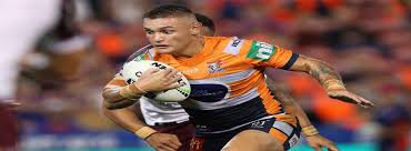 Broncos sign Danny Levi