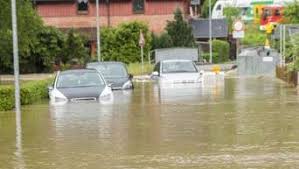 Verwüstungen durch unwetter in deutschland die wucht des wassers 1 / 19 das tief »bernd« zieht weiter über deutschland und sorgt für starkregen und chaos. Schwere Unwetter In Sachsen Deutschland