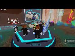 Descargar gratis el juego roblox. Premios De Roblox Gratis Para Tu Avatar Pero En El Juego Desafio Para Creadores De Roblox Youtube