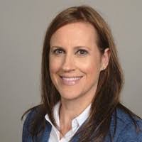 Elaine Brady's Instagram, Twitter & Facebook