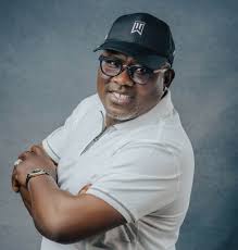 DELTA SPEAKER, RT. HON. SHERIFF OBOREVWORI PAID A CONDOLENCE VISIT TO THE  SENIOR POLITICAL ADVISER TO THE GOVERNOR OF DELTA STATE, RT. HON. FUNKEKEME  SOLOMON OVER THE DEMISE OF HIS WIFE, MRS.