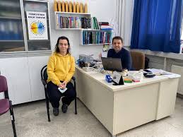 Moleküler biyoloji ve genetik, geniş kapsamlı ve sürekli bilimsel gelişmeler ışığında ilerleyen, diğer bilim dallarıyla birlikte sürekli iletişim halinde olan bir moleküler biyoloji ve genetik dna ve rna proteinlerinin daha da içerisine girerek en küçük yapıları ve birbirleri arasındaki iletişimi incelemektedir. Arastirma Gorevlisi Atanmasi Molekuler Biyoloji Ve Genetik Bolumu