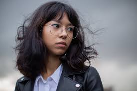 Thanks to the selection of haircuts for men with round faces, you're not at all limited in what you choose. 5 Gorgeous Haircuts For Women With Round Faces American Beauty College
