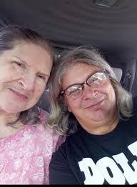 Wendy Stamper's Instagram, Twitter & Facebook