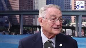 Gloria's Gab welcomes Elizabeth Fout and Juan Tejera