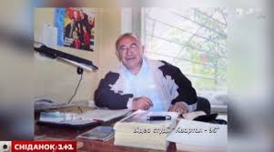 По возвращении в кривой рог родители отдали сына в школу № 95. Kak Zhivut Roditeli Vladimira Zelenskogo Redkie Foto Forumdaily