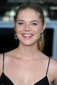 Reparto de Desconocidos (serie 2010). Creada por Christopher McQuarrie