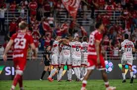 Mikael marca, CRB vence o Vila Nova e se aproxima do G6 da Série B