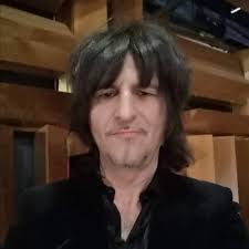 Mac Hernández (@Le_Varon1715)