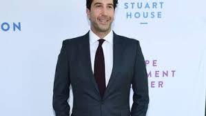 Mit der uraufführung von nsu 2.0 am sonntagabend im frankfurter schauspielhaus will regisseur und autor nuran david. Friends Reunion David Schwimmer Alias Ross Geller Kann S Kaum Abwarten