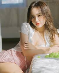 Hotgirl lê phương anh sở hữu gương mặt ấn tượng và body chuẩn vạn người mơ. Hot Girl Le PhÆ°Æ¡ng Anh La Ai