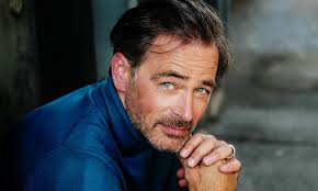 Die preisträger zeigen, in welcher bandbreite es dem medium fernsehen gelingen kann, komplexe sachverhalte, politische verstrickungen, die logik. Karriere Interview Mit Jan Sosniok Schauspieler Und Grimme Preistrager