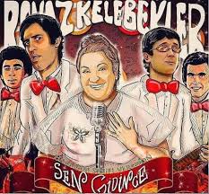 Çamlıca lisesi'nin yeni öğretim yılında okula dört yeni öğrenci gelir. Hababam Sinifi Cizim Illustrasyon Posterleri Eski Film Yildizlari