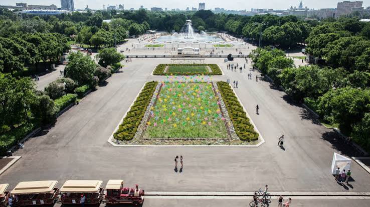Why do so many Russian cities have 'Gorky Parks'?