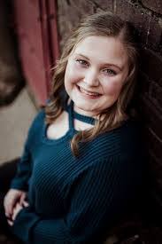 Ruth Gant's Instagram, Twitter & Facebook