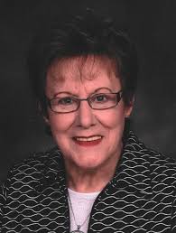 Ann Halliday's Instagram, Twitter & Facebook