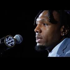 erin downs (@edowns13)