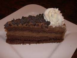 Biskuit Schoko Sahne Torte Rezept In 2020 Schoko Sahne Torte Schokoladen Sahne Torte Und Kuchen Und Torten