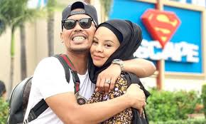 Neelofa atau nama lengkapnya, noor neelofa mohd. Siti Sarah Raisuddin Beautifulnara Gosip Artis Malaysia Terkini