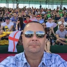 Ross MacDonald (@rossmacdonald33)