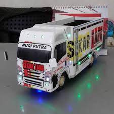 7 miniatur truk dari karton dan kardus yang keren 2019 16 03 2020 membuat sketsa truk yang akan dibuat jadi sebelum kita mulai pembuatan miniatur truk alangkah lebih baik cara membuat miniatur truk dari kardus dan triplek. Miniatur Truk Skala Besar 1 18 Shopee Indonesia