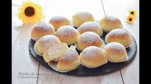 Maybe you would like to learn more about one of these? Fiocchi Di Neve Nuvole Al Latte Ricetta Perfetta Ricette Che Passione Youtube
