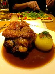 Schaufele In Stuttgart Food Chicken Wings Chicken