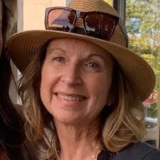 Karen Luse's Instagram, Twitter & Facebook