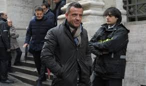 Sono segnalati insediamenti della camorra anche all'estero, come nei paesi bassi, spagna, francia e marocco. Flachi Bernardeschi Alla Juve Al Momento La Fiorentina Ci Ha Guadagnato