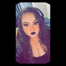 Violet Rhodes's Instagram, Twitter & Facebook